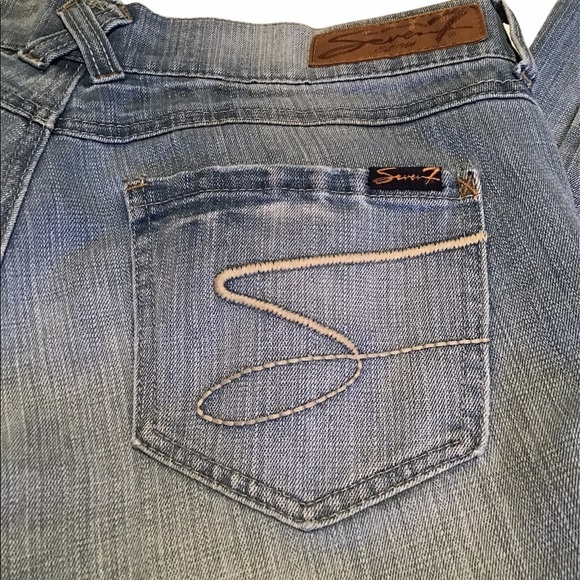 Seven7 Light Wash Skinny Easy Fit Jeans - Picture 4 of 9